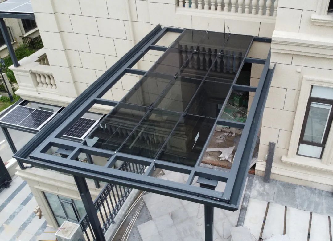 谍照曝光！888集团集团光电建材新品组件运抵华中仓储中心，金融建站/渠路招商模式有望越发多元